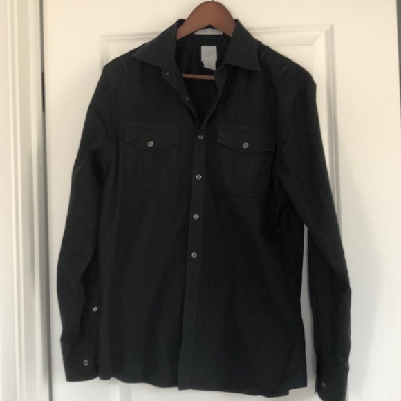 GAP Other - Gap men’s fitted black button down size M